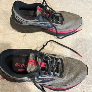 Brooks Trace 2